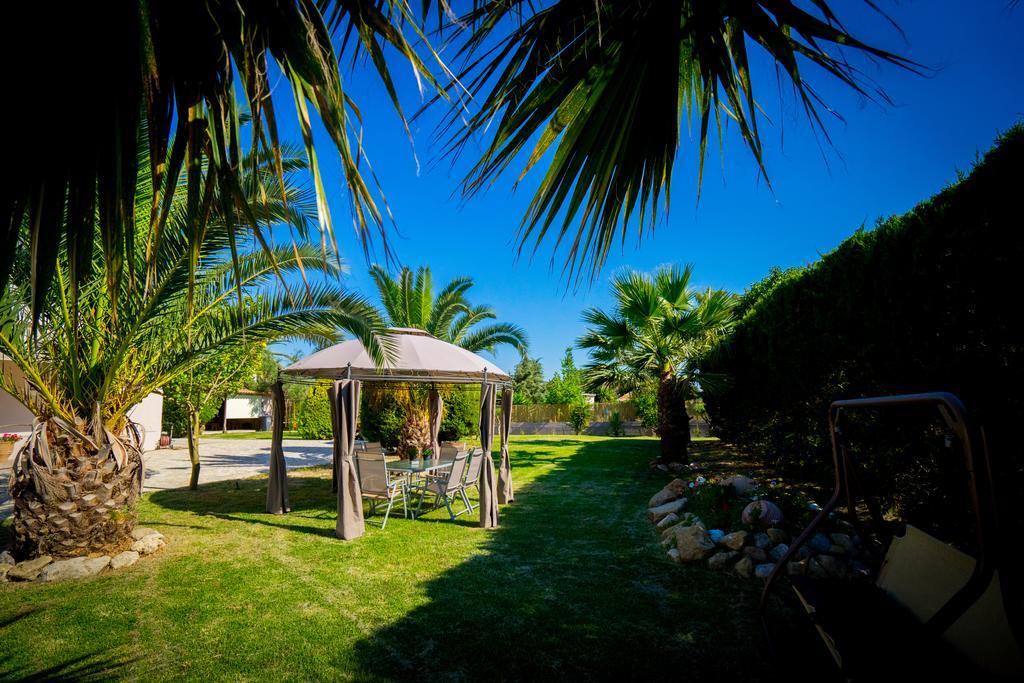 Denise Apartments لاغاناس المظهر الخارجي الصورة